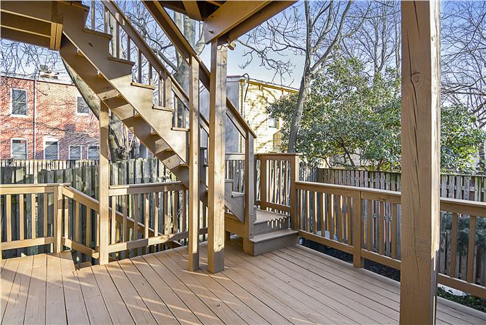 1239 E ST SE Washington DC Back deck off first floor